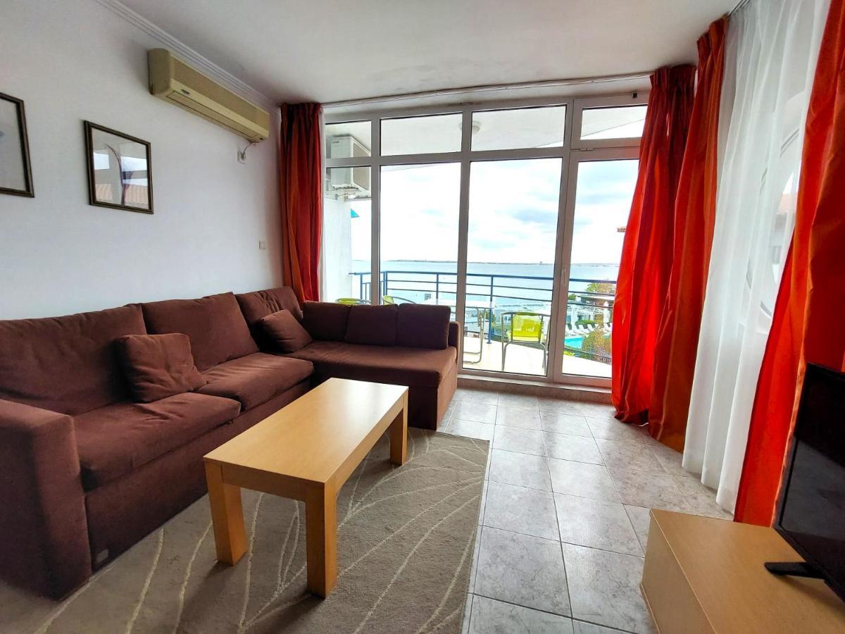 Vega Village Ap B39 Свети Влас Екстериор снимка