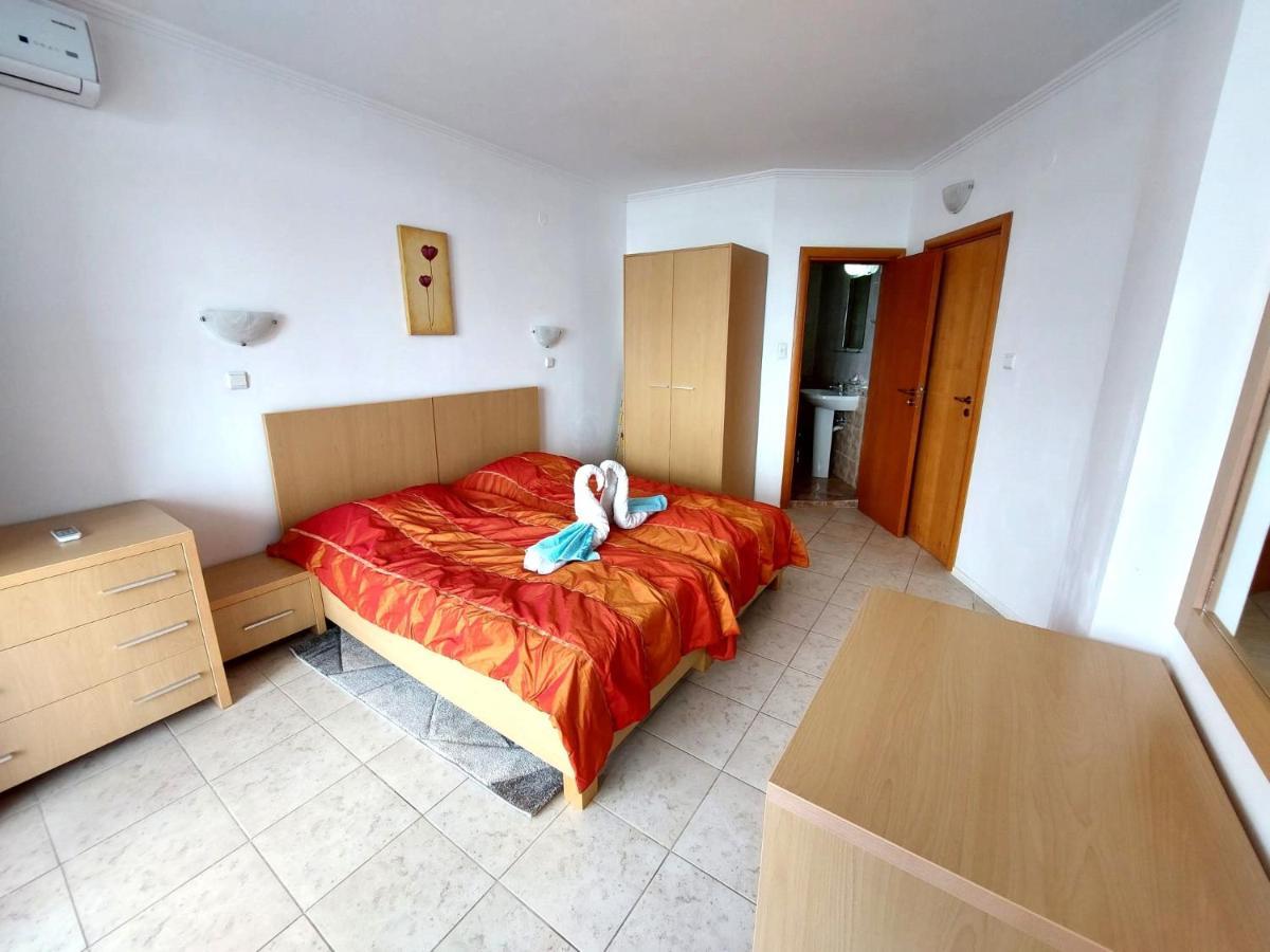 Vega Village Ap B39 Свети Влас Екстериор снимка