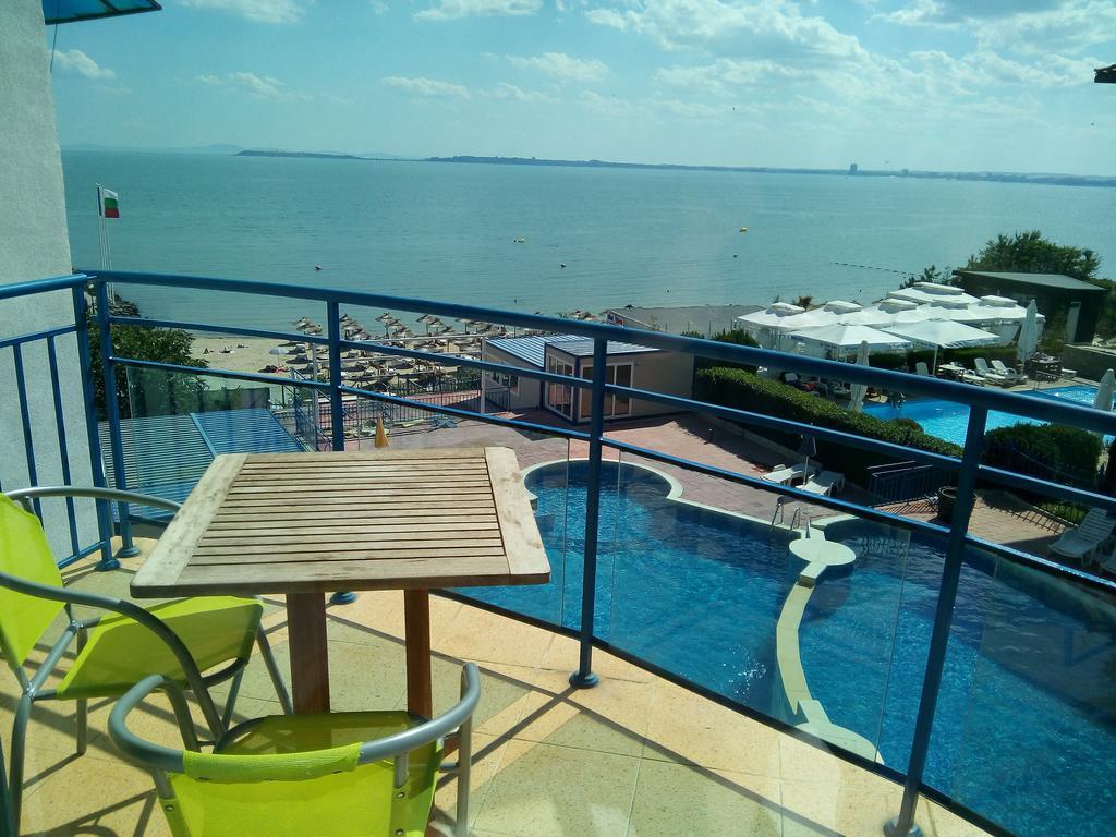 Vega Village Ap B39 Свети Влас Екстериор снимка